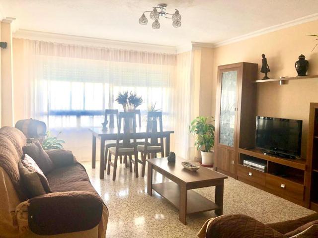 Piso en venta en Tarifa, Tarifa Ciudad. Piso en planta baja. Pisos.