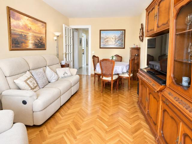 Piso en venta en Tarragona, Eixample Costa Dorada. Piso en Plaza Verdaguer Tarragona. Pisos.