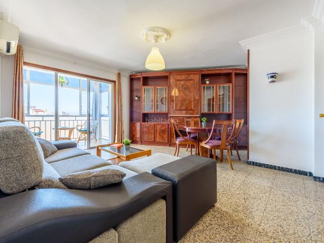 Piso en venta en Tarragona, Eixample Costa Dorada. Piso luminoso de 3 habitaciones en pleno centro de Tarragona. Pisos.