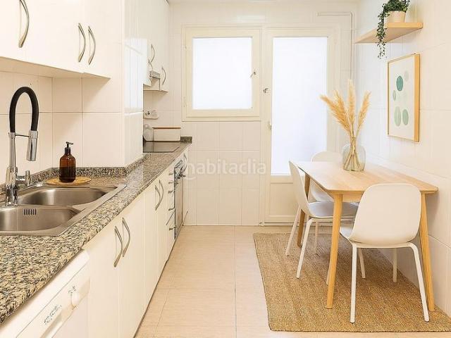Piso en venta en Tarragona, Nou Eixample Sud Costa Dorada. Amplia vivienda de tres habitaciones en pleno centro de Tarragona. Pisos.