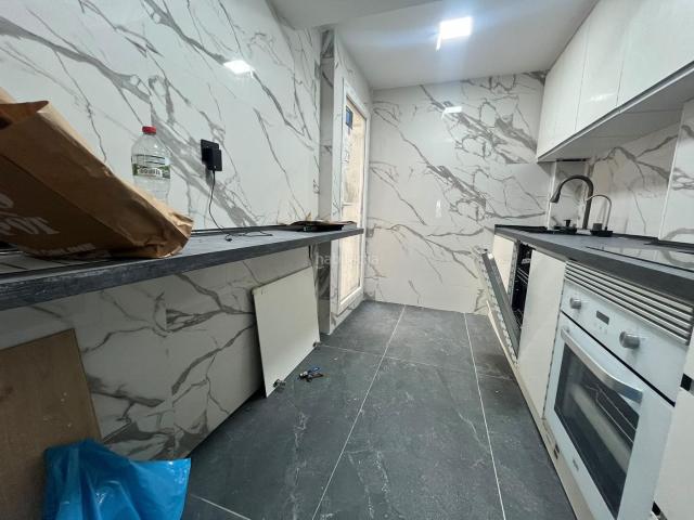 Piso en venta en Tarragona, Nou Eixample Sud Costa Dorada. Piso recién reformado con 3 habitaciones, cerca colegio. Pisos.