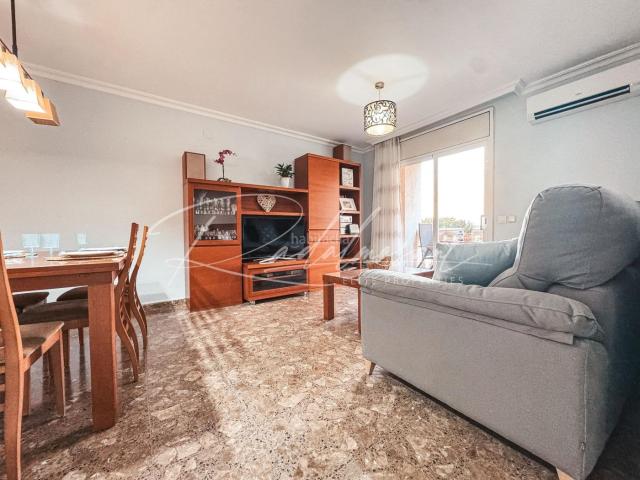 Piso en venta en Tarragona, Sant Pere i Sant Pau Costa Dorada. Piso con piscina comunitaria y parking en Sant Pere i Sant Pau. Pisos.