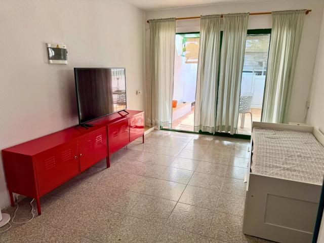 Piso en venta en Teguise, Costa Teguise. Apartamento en Playa Bastián. Pisos.