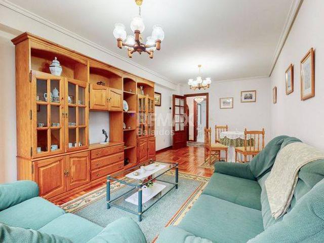 Piso en Venta en Teis
