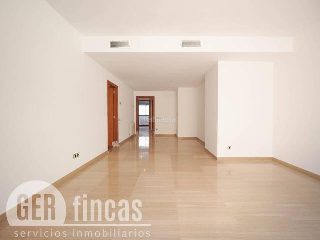 Piso en venta en Terrassa, Barri del Centre. Venta de piso reformado de 2 habitaciones en Centre, Terrassa. Pisos.