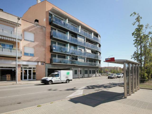 Piso en venta en Terrassa, Ca n'Anglada. PISO EN TERRASSA con pk y trastero. Pisos.