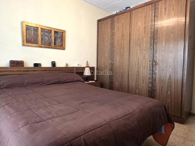 Piso en venta en Terrassa, Ca n'Anglada. Piso exterior con 2 balcones y trastero. Pisos.