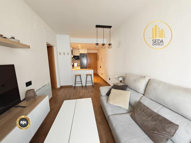 Piso en venta en Terrassa, Ca n'Anglada. Piso totalmente reformado y listo para entrar a vivir en Ca n'Anglada. Pisos.