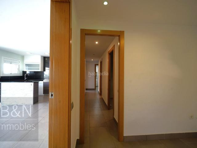 Piso en venta en Terrassa, Ca n'Aurell. AMPLIO PISO REFORMADO DE 4 DORMITORIOS EN CA NAURELL. Pisos.