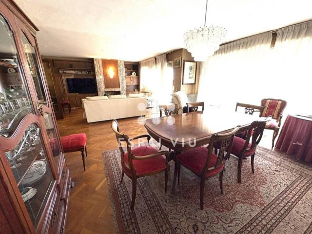 Piso en venta en Terrassa, Ca n'Aurell. Inmejorable ubicación y luminosidad. Pisos.