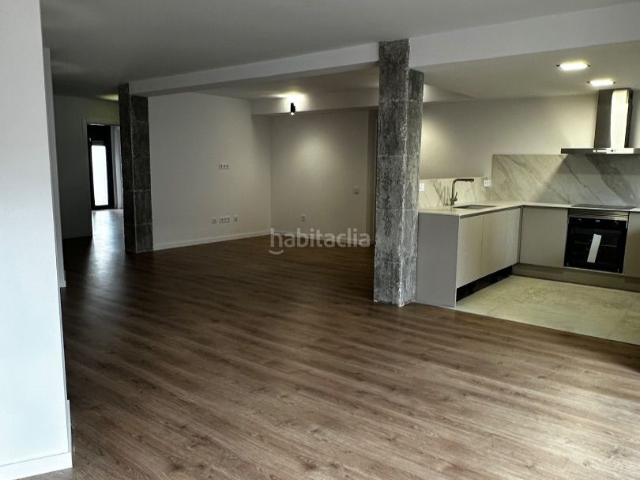 Piso en venta en Terrassa, Ca n'Aurell. Piso reformado en pleno centro. Pisos.
