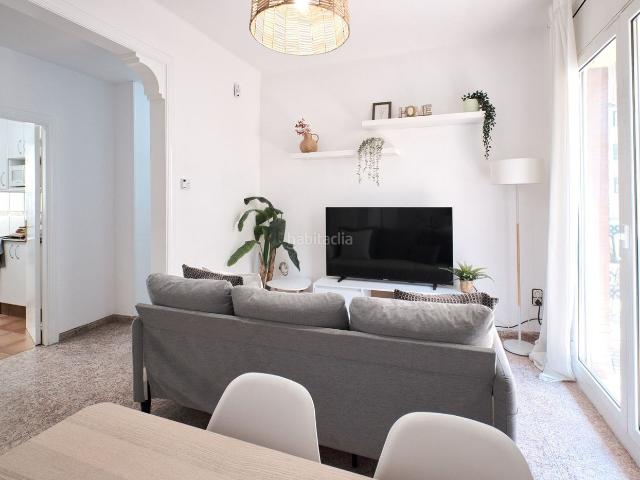 Piso en venta en Terrassa, Can Palet. Amplio y luminoso piso de 4 habitaciones. Pisos.