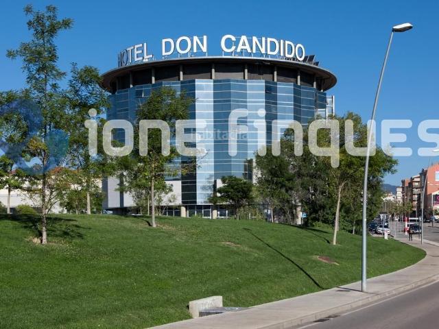 Piso en venta en Terrassa, Can Palet. Ione Finques Ofrece. Pisos.