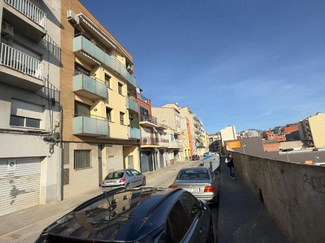 Piso en venta en Terrassa, Can Palet. Oportunidad para inversores!. Pisos.