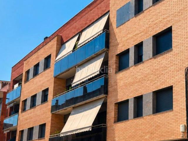 Piso en venta en Terrassa, Can Palet. Piso seminuevo con ascensor y plaza de parking en finca del año 2005. Pisos.