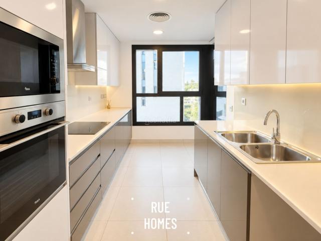 Piso en venta en Terrassa, Can Roca. Impresionante piso de 91 M² con piscina y parking en Can Roca Zona Olímpica, Terrassa. Pisos.