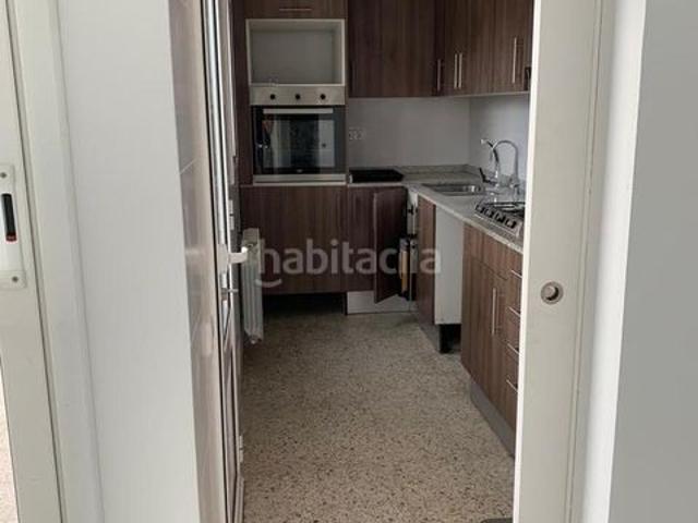 Piso en venta en Terrassa, Cementiri Vell. Piso ideal inversores. Pisos.