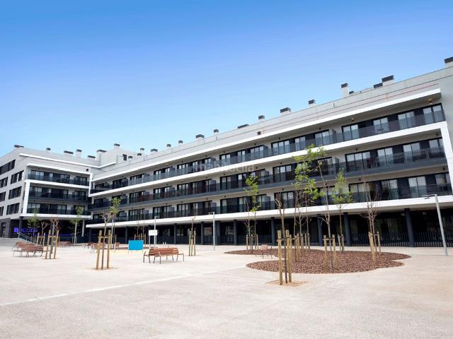 Piso en venta en Terrassa, Cementiri Vell. Pisos.