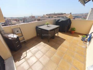 Piso en venta en Terrassa, Egara. ESPECTACULAR ÁTICO DÚPLEX CON TERRAZA Y BARBACOA. Pisos.