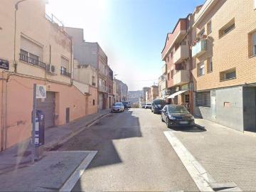 Piso en venta en Terrassa, La Maurina. Oportunidad de Inversión. Pisos.