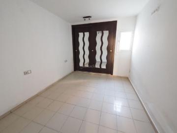 Piso en venta en Terrassa, La Maurina. Oportunidad para inversores!. Pisos.