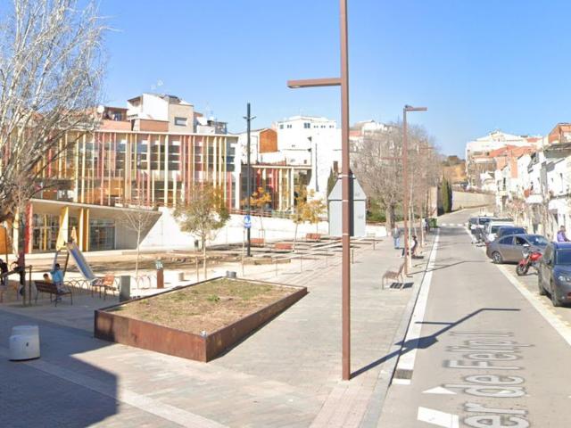 Piso en venta en Terrassa, La Maurina. VIVIENDA PARA REFORMAR EN MAURINA. Pisos.