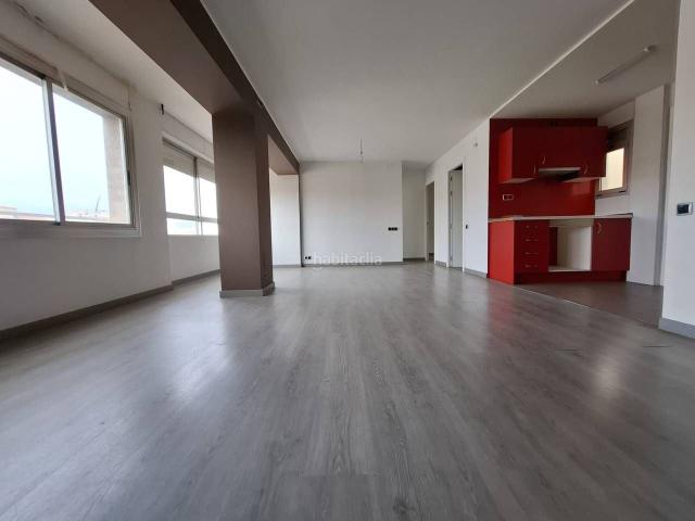 Ático en venta en Terrassa, Plaça Catalunya Escola Industrial. Venta de piso en Terrassa. Áticos.