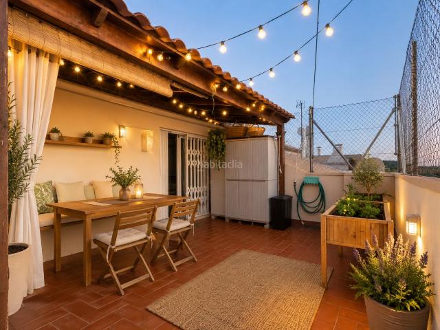 Piso en venta en Terrassa, Roc Blanc. SWEET HOME SWEET CON TODO INCLUIDO 5 HAB, TERRAZA, BALCÓN Y PÁRQUING. Pisos.