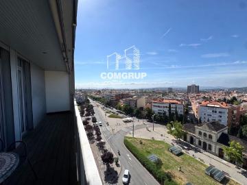 Piso en venta en Terrassa, San Pere. Piso en venta en Terrassa, C Independencia. Para entrar a vivir. Pisos.