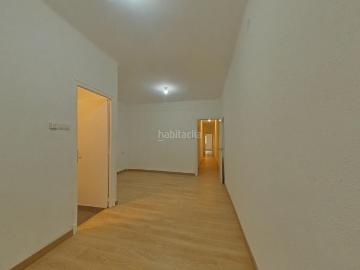 Piso en venta en Terrassa, Sant Pere Nord. llogat només per a inversor. Pisos.