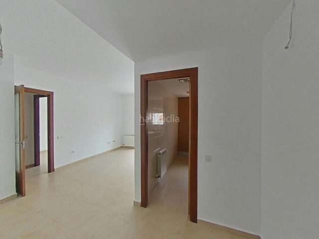 Piso en venta en Terrassa, Sant Pere Nord. llogat només per a inversor. Pisos.