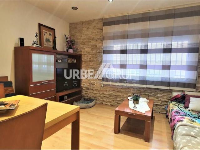 Piso en venta en Terrassa, Sant Pere Nord. PISO EN VENTA EN SANT PERE NORD ACTUALMENTE ALQUILADO EN IMPECABLE ESTADO. Pisos.