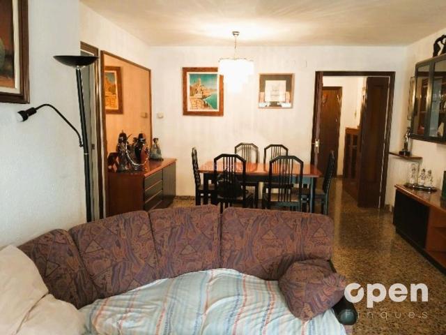 Piso en venta en Terrassa, Vallparadís Antic Poble de Sant Pere. CARRER PRAT DE LA RIBA. Pisos.