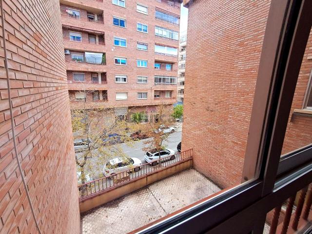Piso en venta en Teruel, Ensanche Fuenfresca. PISO DE 2 HABITACIONES AV AMERICA. Pisos.