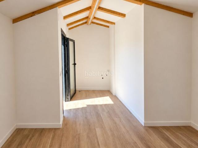 Piso en venta en Tiana. 3 habitaciones con gran terraza privada en Tiana. Pisos.