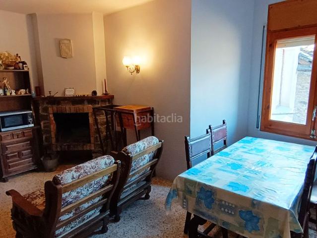 Piso en venta en Tírvia Pirineos. Apartament amb vistes a Tírvia. Pisos.