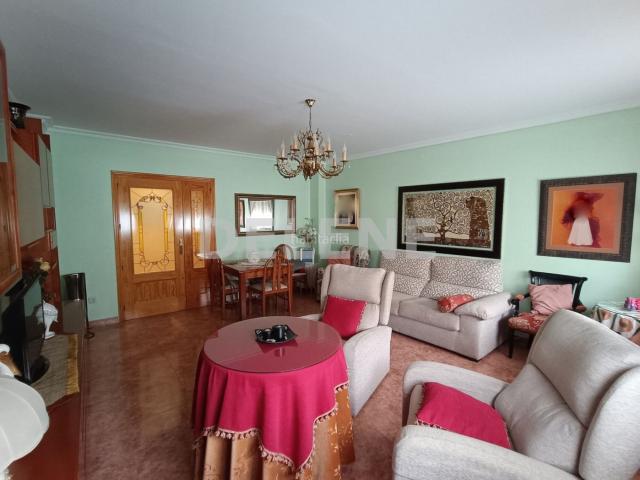 Piso en venta en Tobarra. 3049 PISO CON PATIO Y GARAJE, TOBARRA. Pisos.