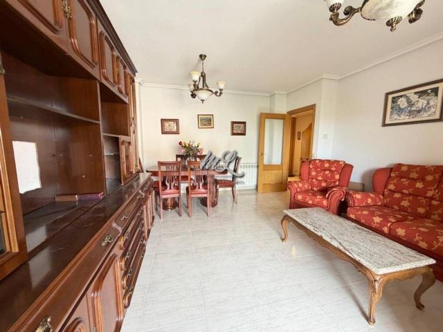 Piso en venta en Toledo, Buenavista Valparaíso La Legua. Marin Lara vende piso en Urbanización Tres culturas. Pisos.