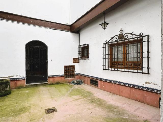 Piso en venta en Toledo, Casco Histórico. Piso espacioso y luminoso en el corazón de Toledo. Pisos.
