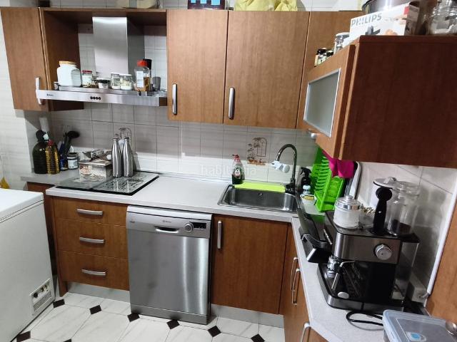 Piso en venta en Toledo, Palomarejos. Amplio piso de 119 m² con garaje, trastero, terrazas y ascensor en Calle Gante Toledo. Pisos.
