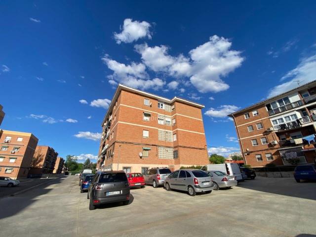 Piso en venta en Toledo, Santa María de Benquerencia. Piso en venta en Azucaica45007. Pisos.