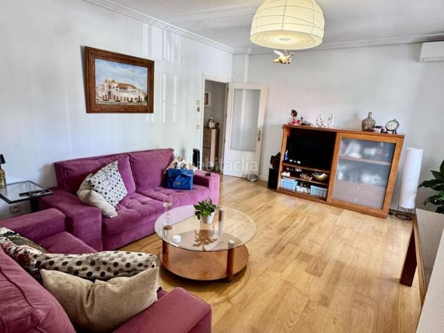 Piso en venta en Tomares, Santa Eufemia. Piso en venta en Ciudad Parque, 2 dormitorios. Pisos.