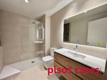Piso en Venta en Tona
