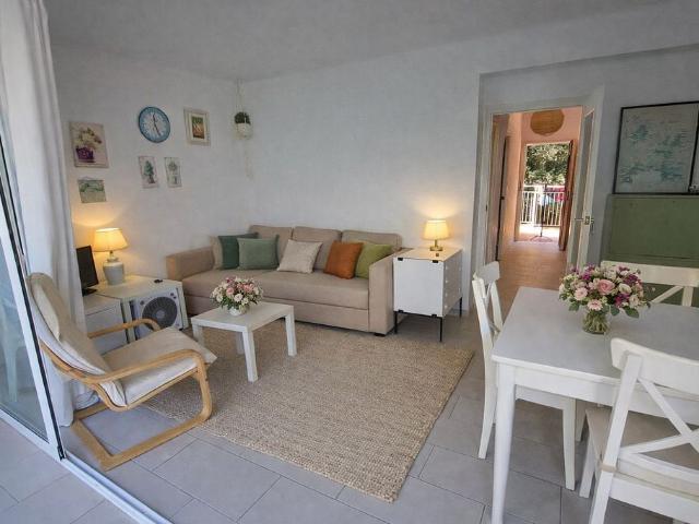 Piso en venta en calle Nostra Senyora de Montserrat, Tossa de Mar, de 68 m² 2 habitaciones por 240.000