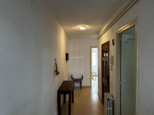Piso en venta en Tordera, Tordera. PISO AMPLIO EN EL CENTRO DE TORDERA CON BALCÓN Y VISTAS, EXCELENTE UBICACIÓN Y FINANCIACIÓN HASTA EL 100. Pisos.