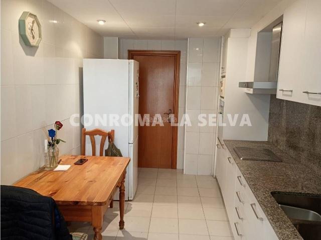 Piso en venta en Tordera, Tordera. Piso y PK.en venta en el Nucli Urbà de Tordera. Pisos.