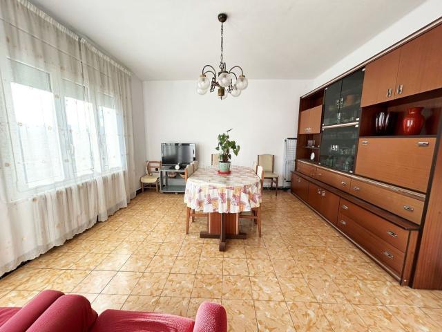 Piso en venta en Torelló. PISO EN VENTA EN TORELLO DE 3 HABITACIONES. Pisos.