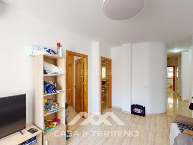 Piso en venta en Torre del Mar, Centro. Se vende Luminoso apartamento de 2 dormitorios con dos terrazas privadas en el corazón de Torre del Mar. Pisos Torre del.