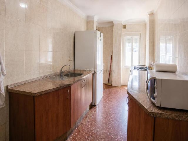 Piso en venta en Torre del Mar, El Tomillar. Piso 3 dormitorios primera línea de playa con terraza. Pisos Torre del.