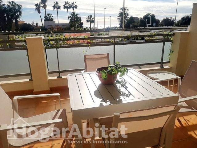 Piso en venta en Torreblanca. VISTAS AL MAR! MUY AMPLIO Y LUMINOSO EN RESIDENCIAL CON TERRAZA, TODO AMUEBLADO. Pisos.